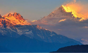 Enchanting Himalayas with Taj